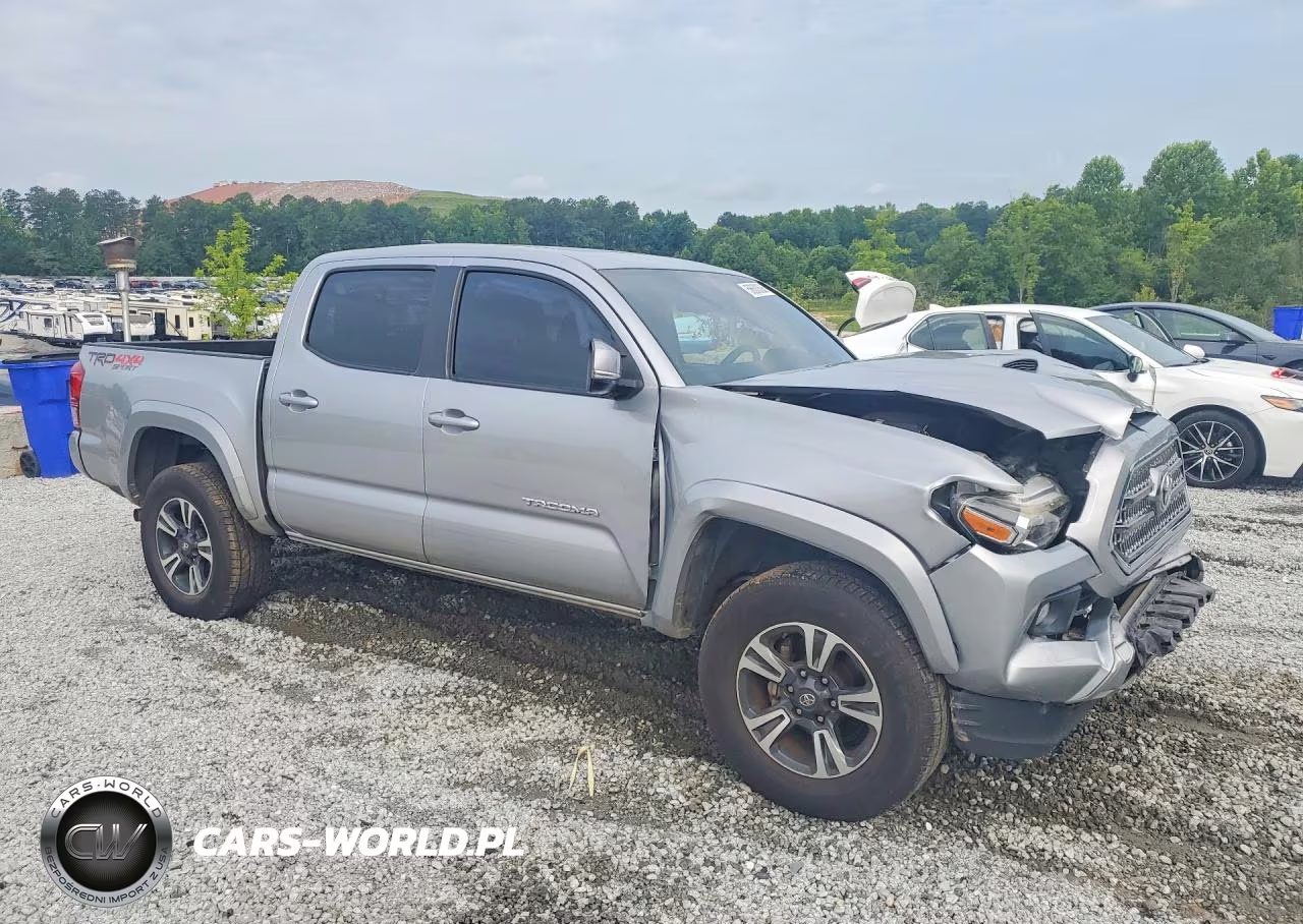 2017 Toyota Tacoma Trd Sport VIN:5TFCZ5AN2HX115583 - 4