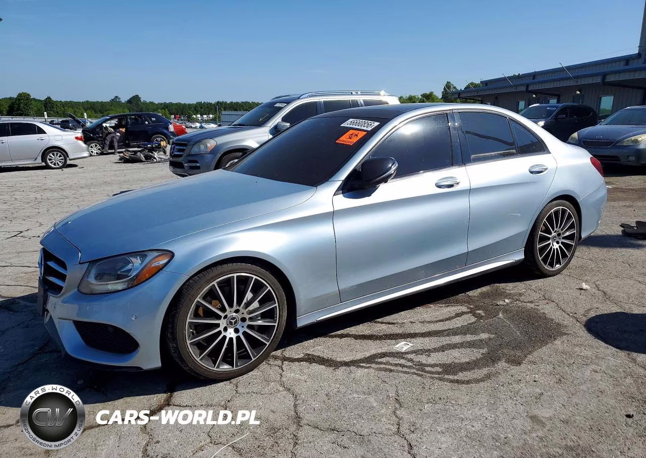 2017 Mercedes-Benz C 300 – zdjęcie 1 z 12