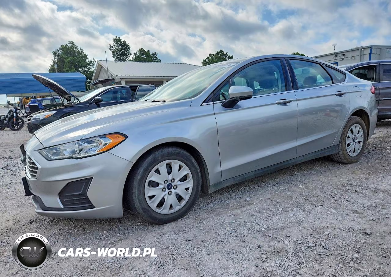 2020 Ford Fusion S – zdjęcie 1 z 12