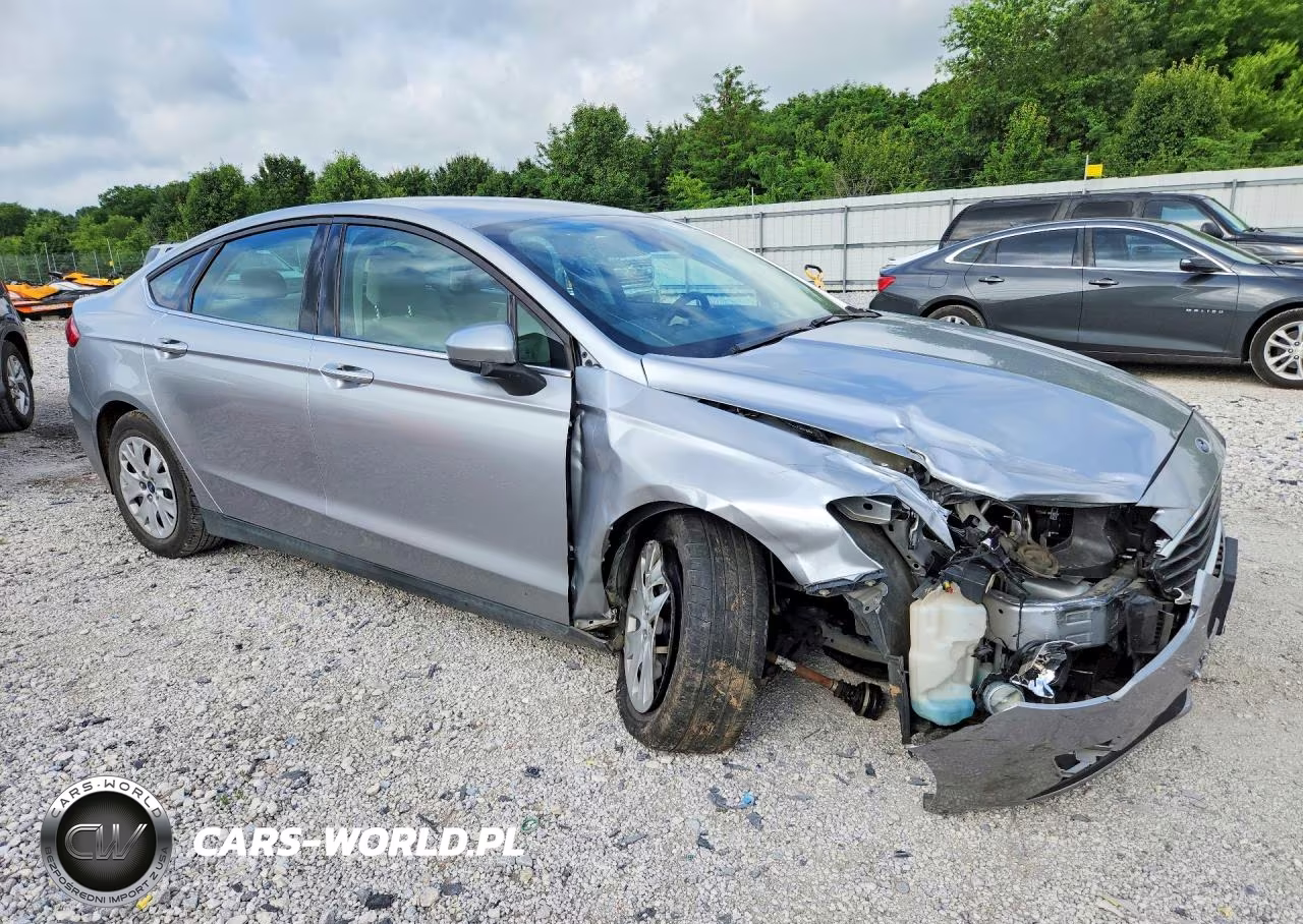 2020 Ford Fusion S VIN:3FA6P0G79LR262585 - 4