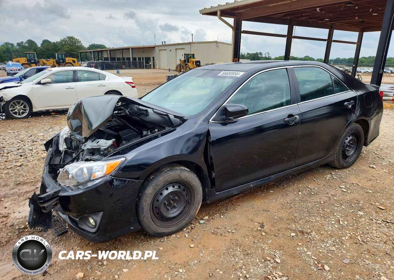 2012 Toyota Camry Se – zdjęcie 1 z 13