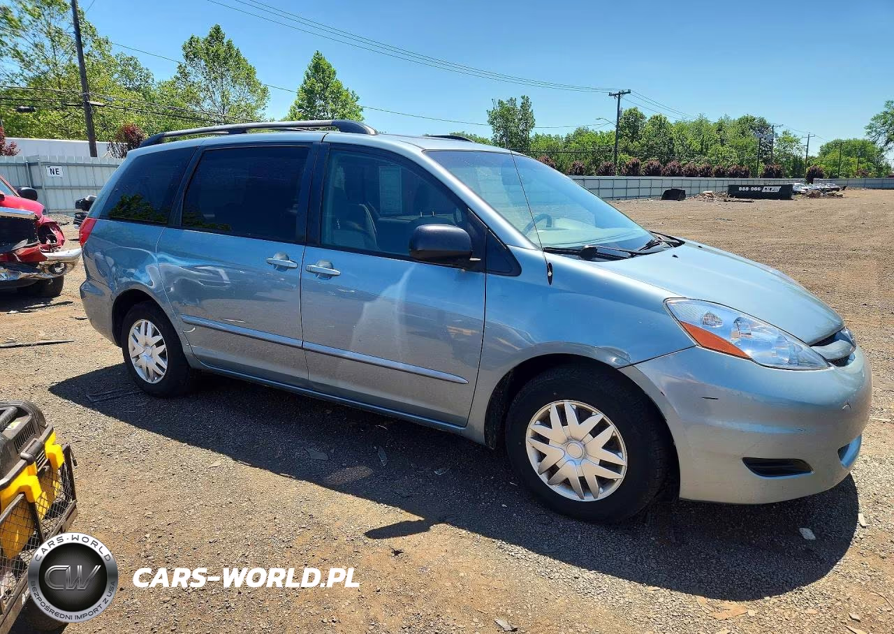 2008 Toyota Sienna Le 7-Passenger VIN:5TDZK23C08S211694 - 4
