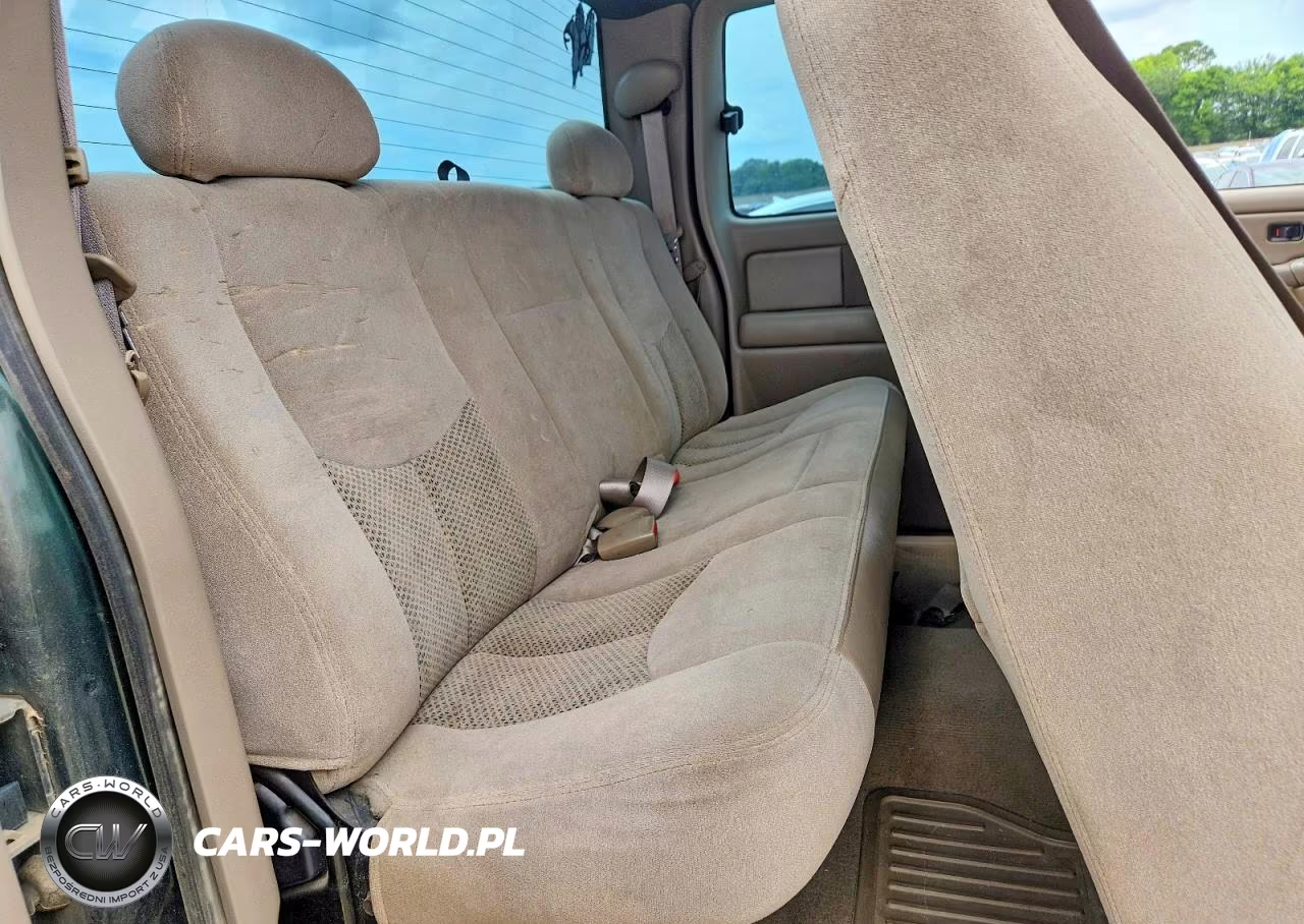 2004 Chevrolet Silverado C1500 VIN:2GCEC19VX41345273 - 10