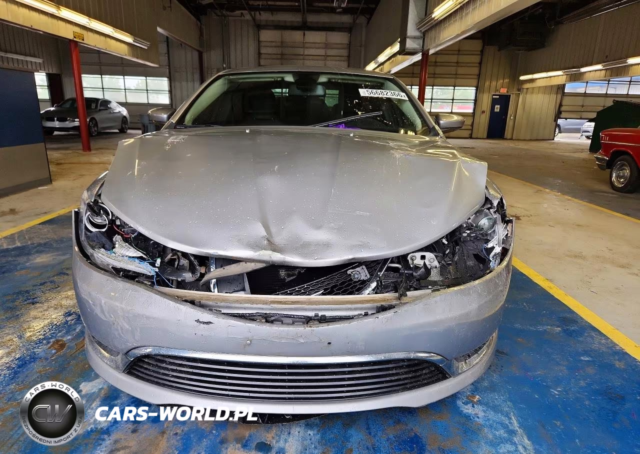 2015 Chrysler 200 Limited VIN:1C3CCCAB1FN649215 - 5