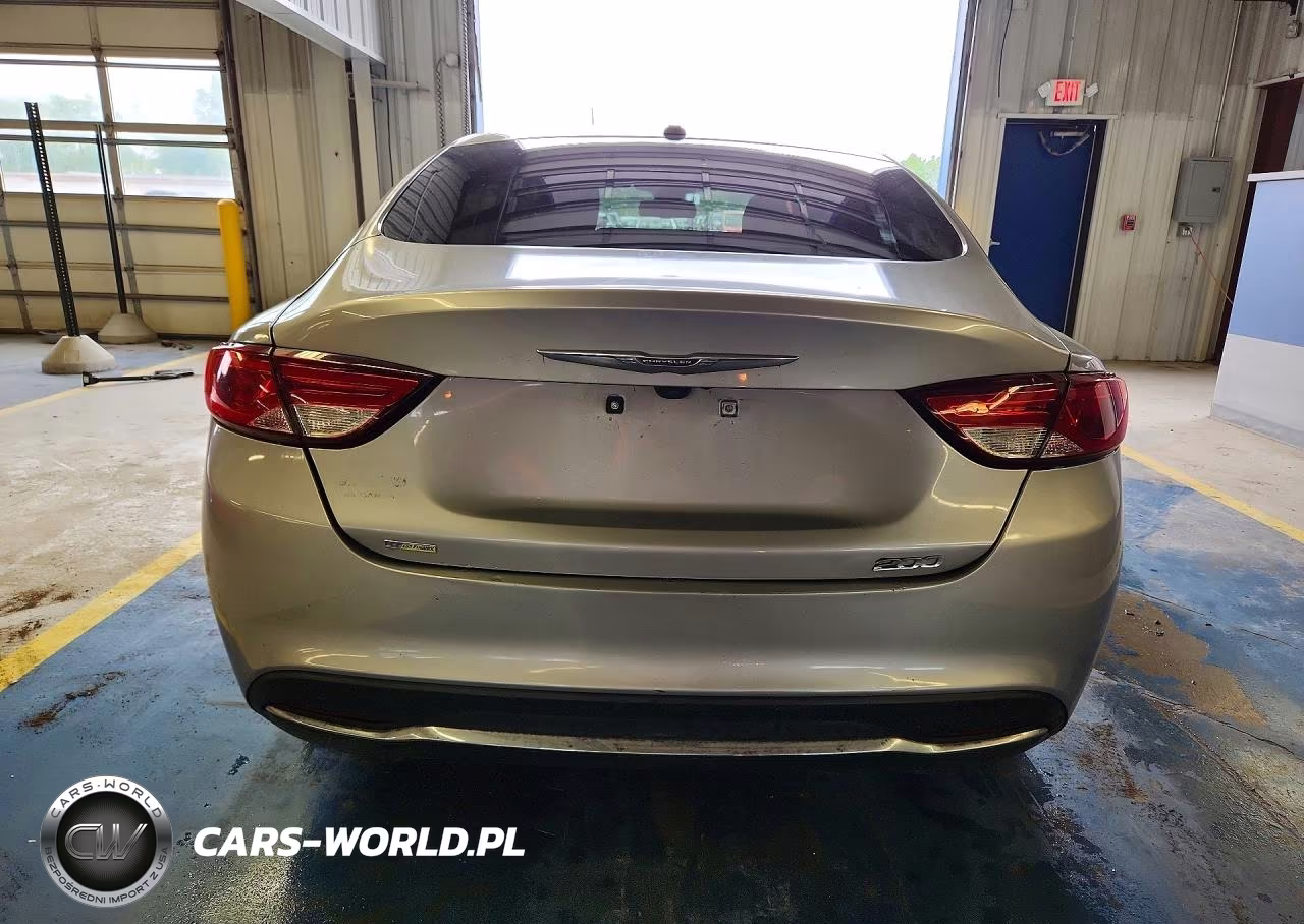 2015 Chrysler 200 Limited VIN:1C3CCCAB1FN649215 - 6