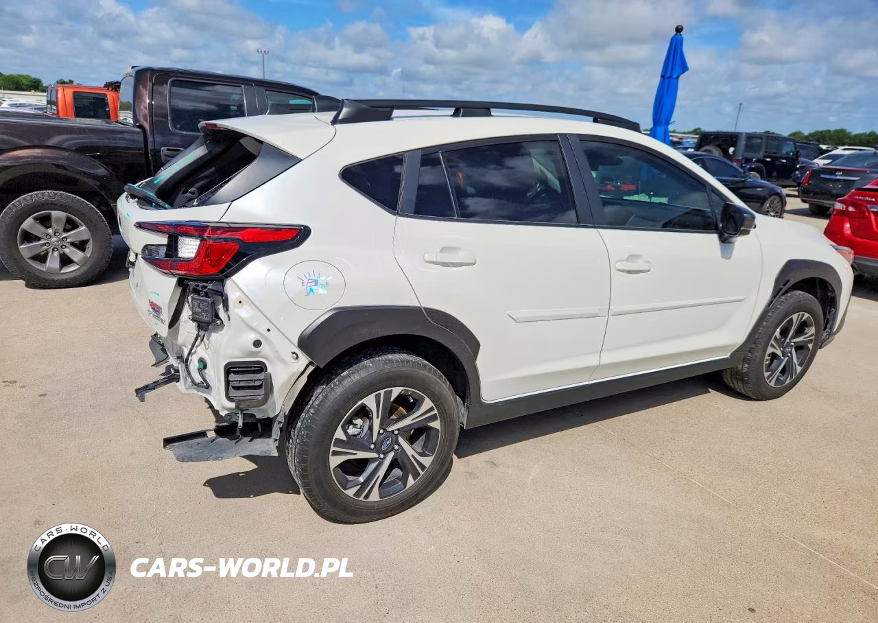 2024 Subaru Crosstrek Premium VIN:JF2GUADC7RH371430 - 3