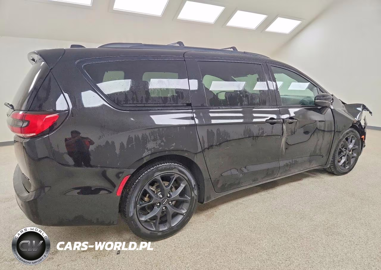 2025 Chrysler Pacifica Limited VIN:2C4RC1GG2SR512259 - 3