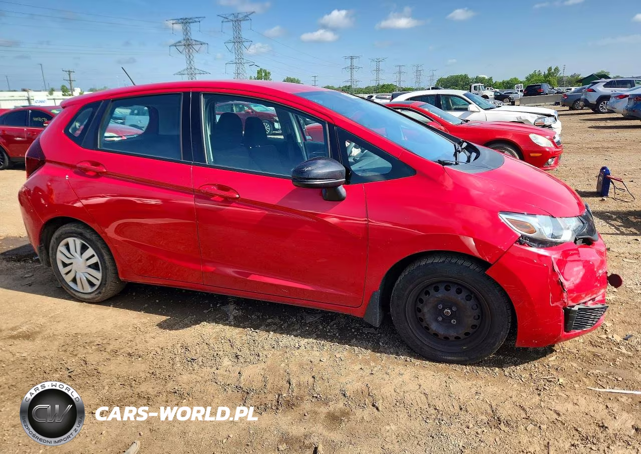 2015 Honda Fit Lx VIN:3HGGK5H57FM740934 - 4