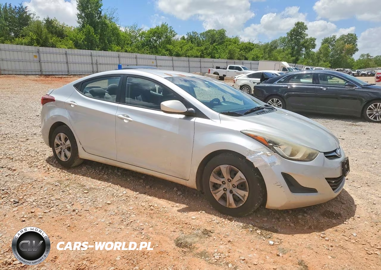 2016 Hyundai Elantra Se VIN:5NPDH4AE7GH730772 - 4