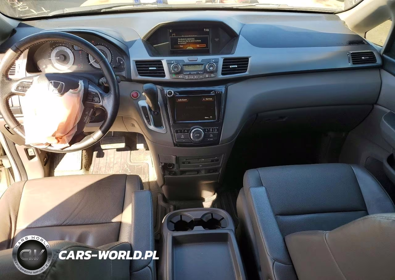 2015 Honda Odyssey Touring VIN:5FNRL5H91FB124819 - 8