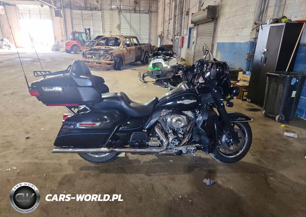 2015 Harley-Davidson Flhtk Shrine Ultra Limited – zdjęcie 1 z 9