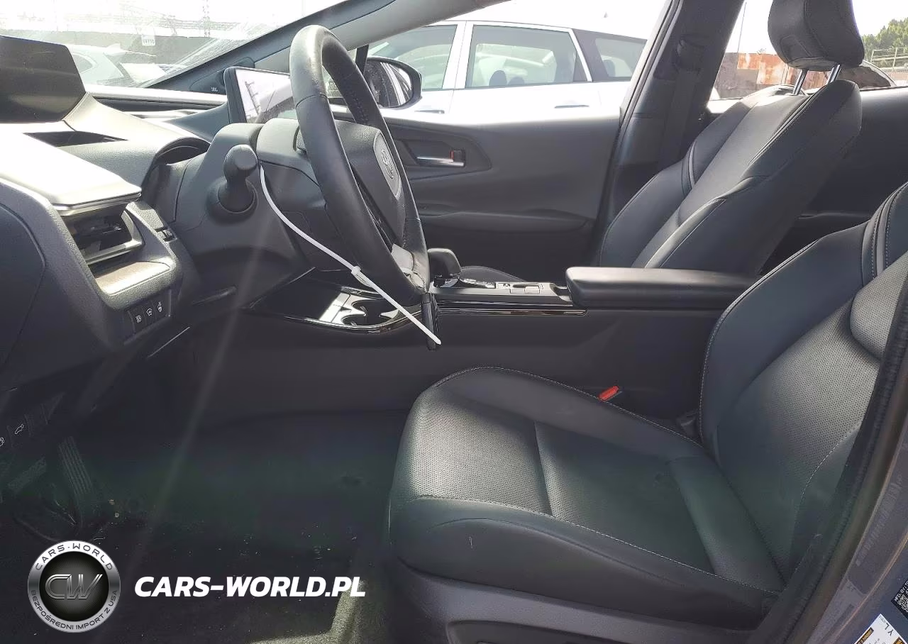 2025 Toyota Prius VIN:JTDACAAU1S3059613 - 7