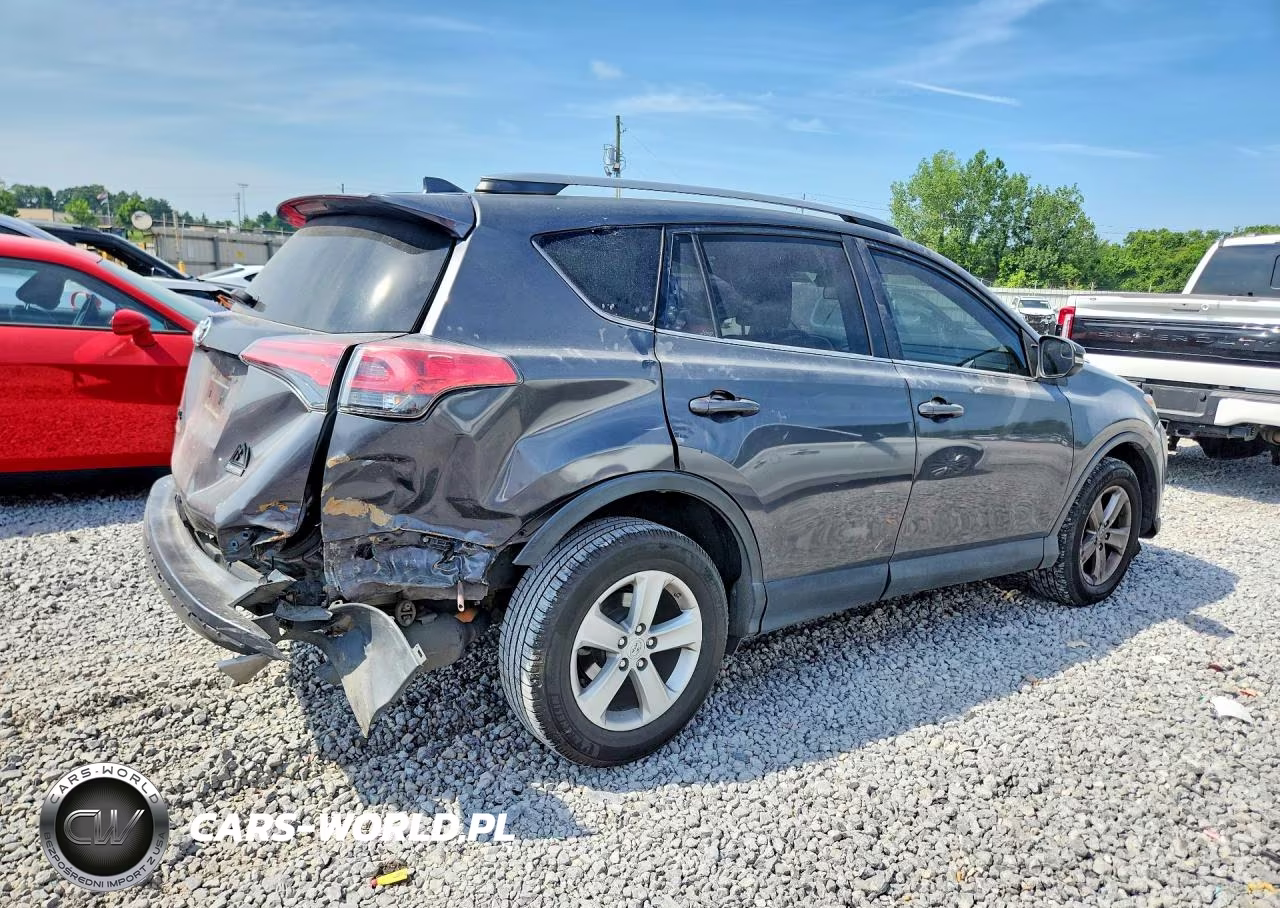 2017 Toyota Rav4 Xle VIN:JTMWFREV7HD099664 - 3