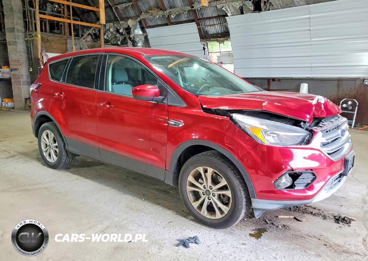 2017 Ford Escape Se VIN:1FMCU9GD3HUF00930 - 4