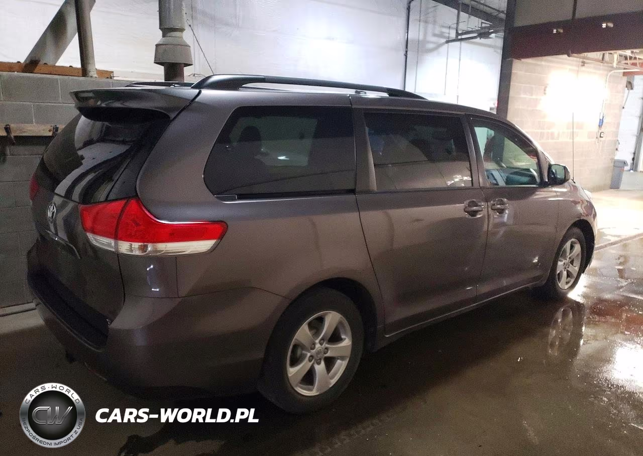 2014 Toyota Sienna Xle 7-Passenger VIN:5TDDK3DC6ES092270 - 3