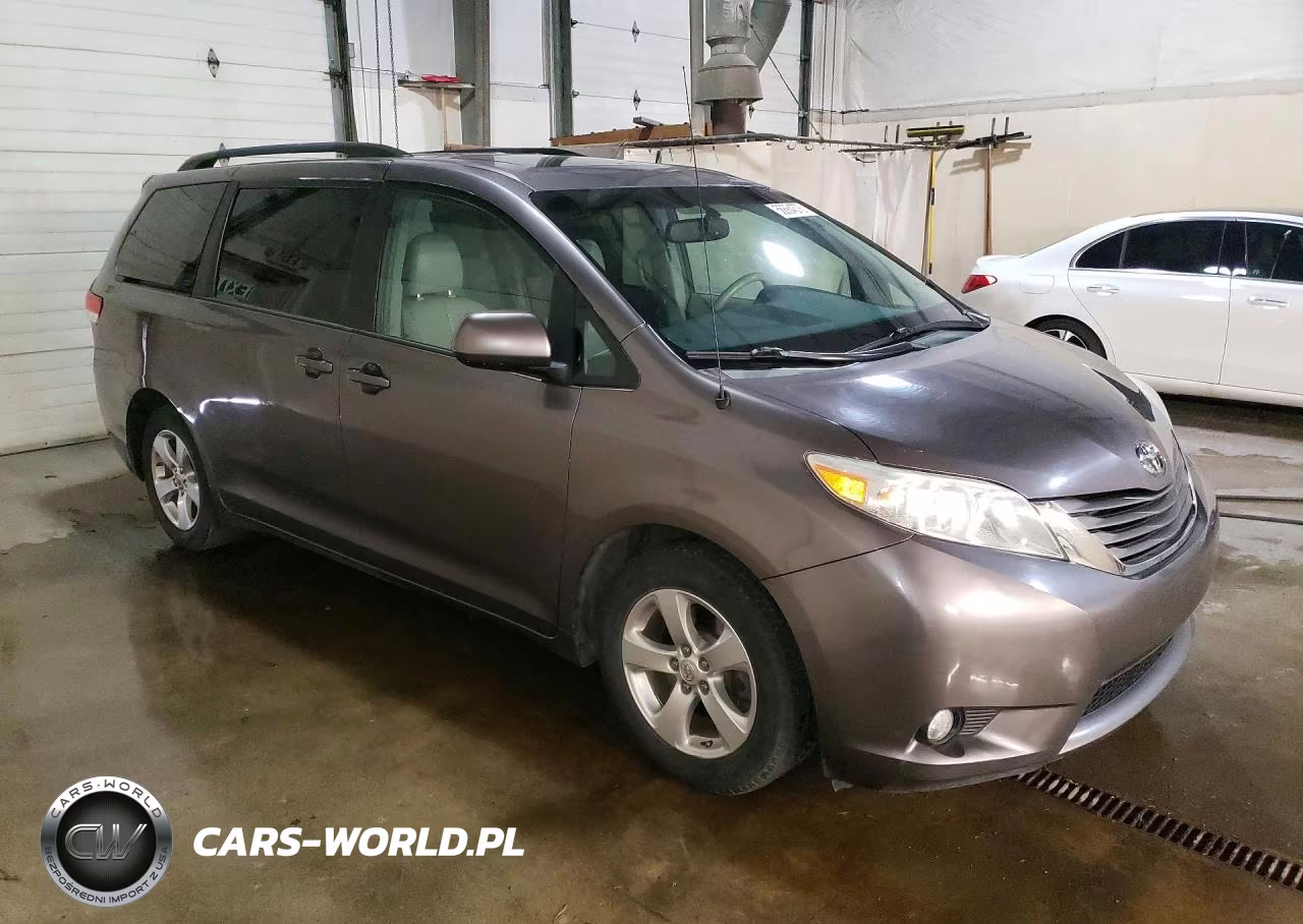2014 Toyota Sienna Xle 7-Passenger VIN:5TDDK3DC6ES092270 - 4