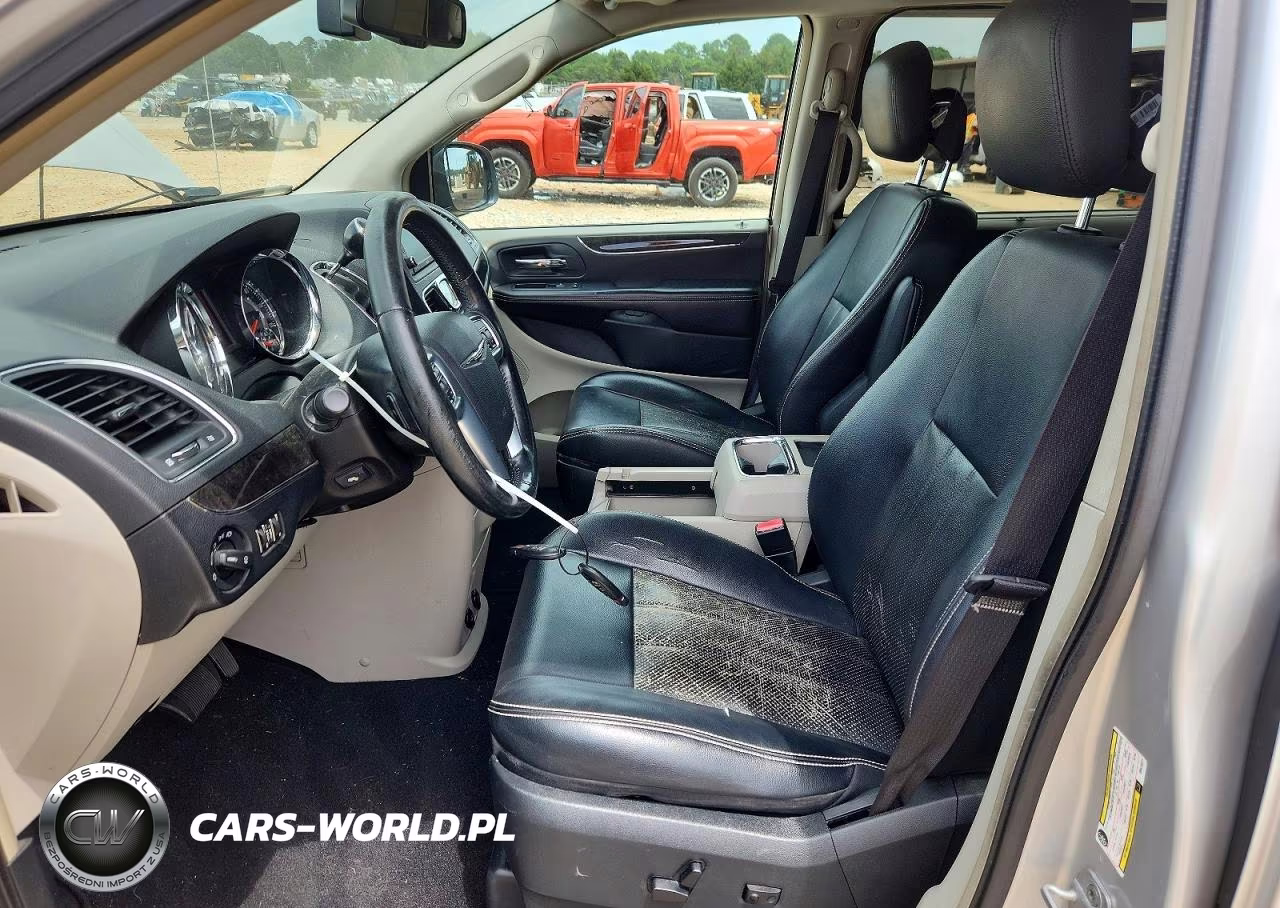 2011 Chrysler Town & Country Touring L VIN:2A4RR8DG7BR615571 - 7