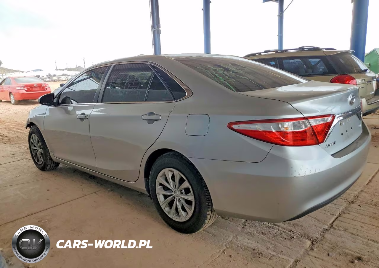 2015 Toyota Camry Le VIN:4T1BF1FK9FU038975 - 2