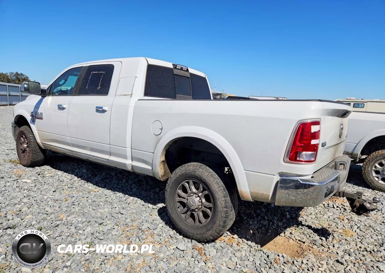 2015 Ram 3500 Laramie VIN:3C63R3MLXFG616826 - 2