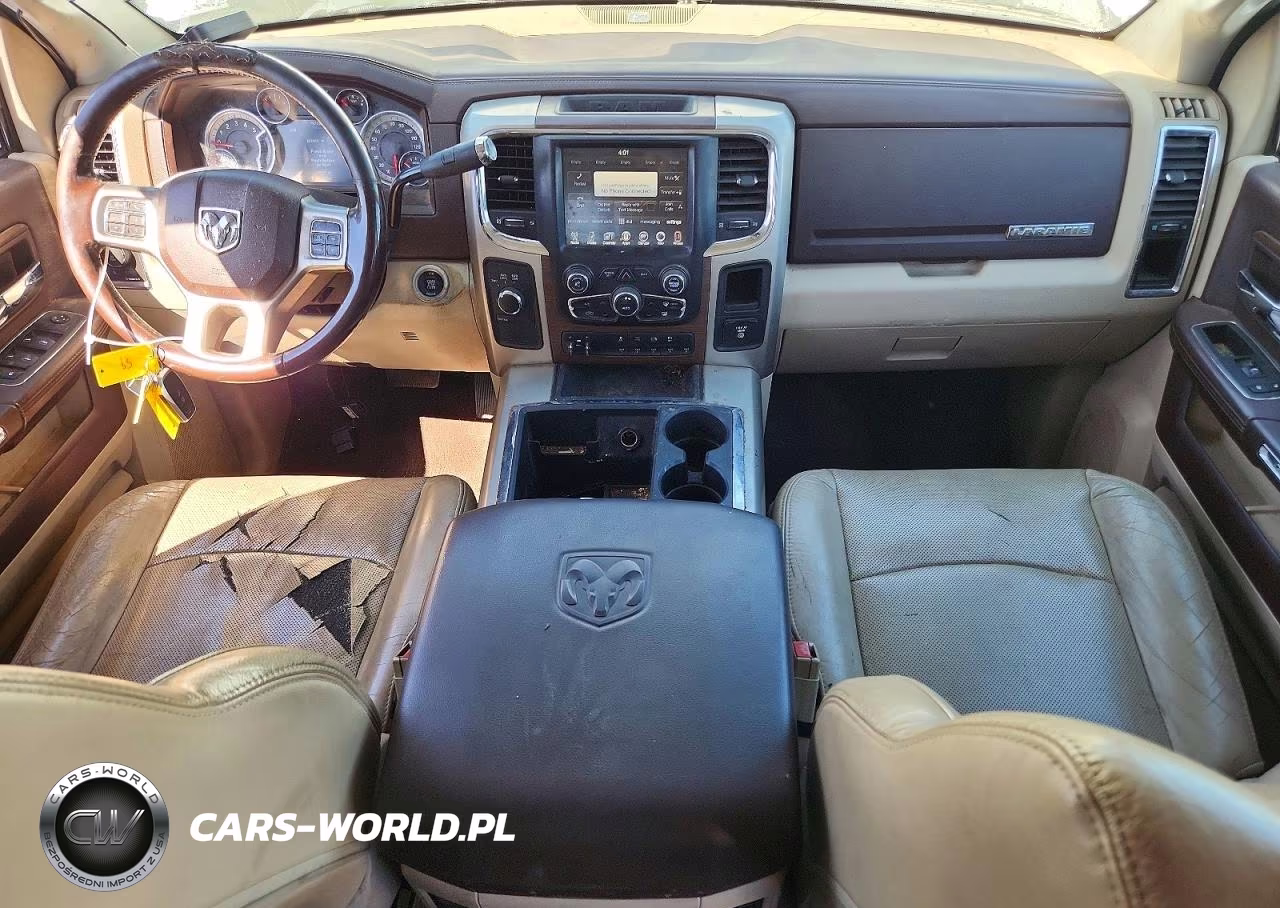 2015 Ram 3500 Laramie VIN:3C63R3MLXFG616826 - 8