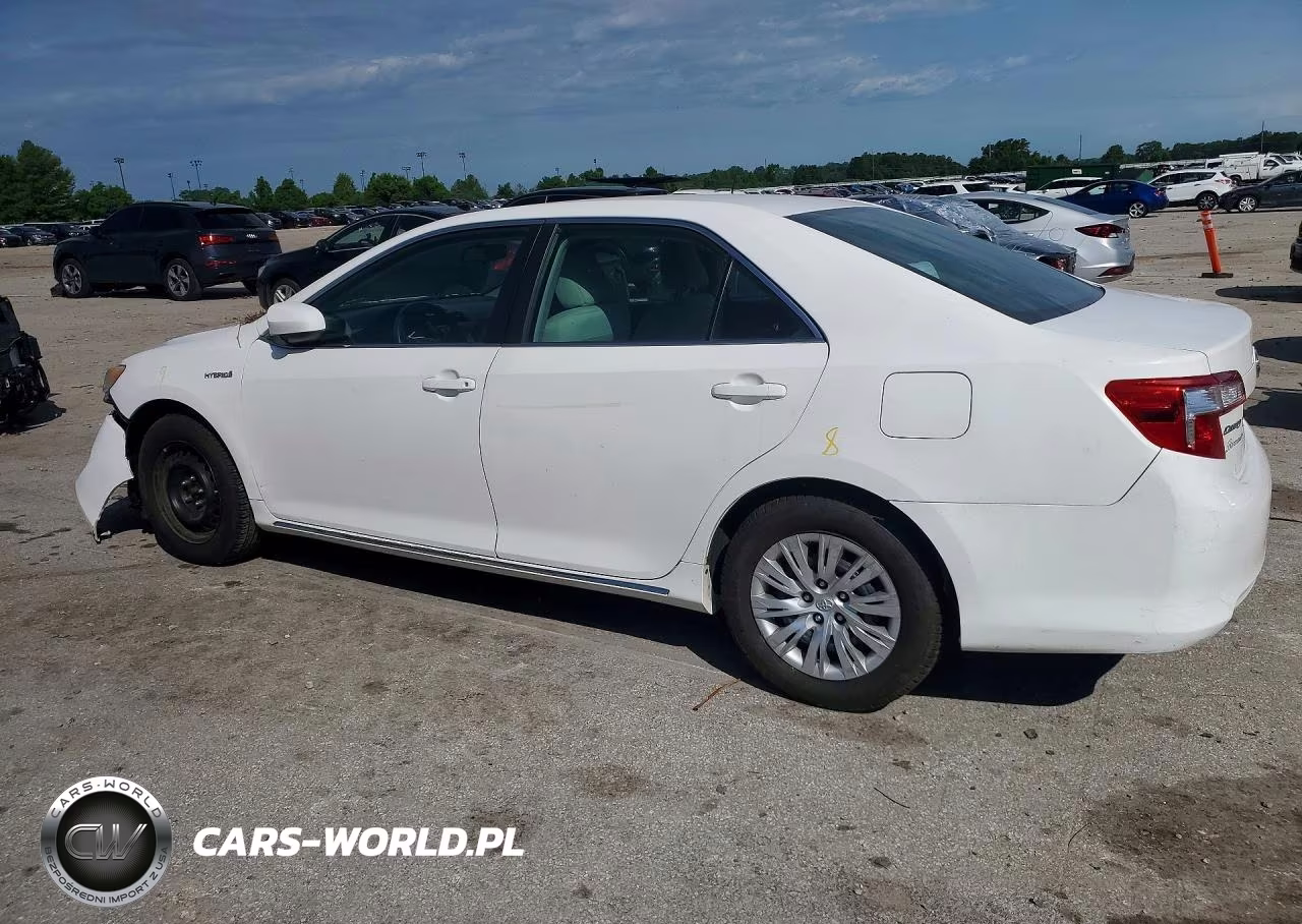 2014 Toyota Camry Hybrid Le VIN:4T1BD1FK9EU126624 - 2
