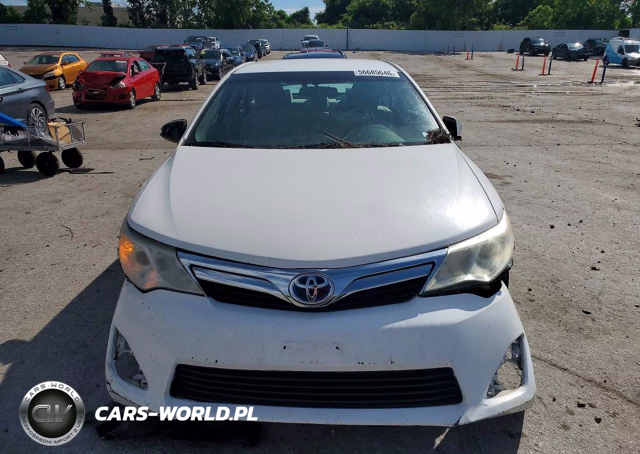 2014 Toyota Camry Hybrid Le VIN:4T1BD1FK9EU126624 - 5