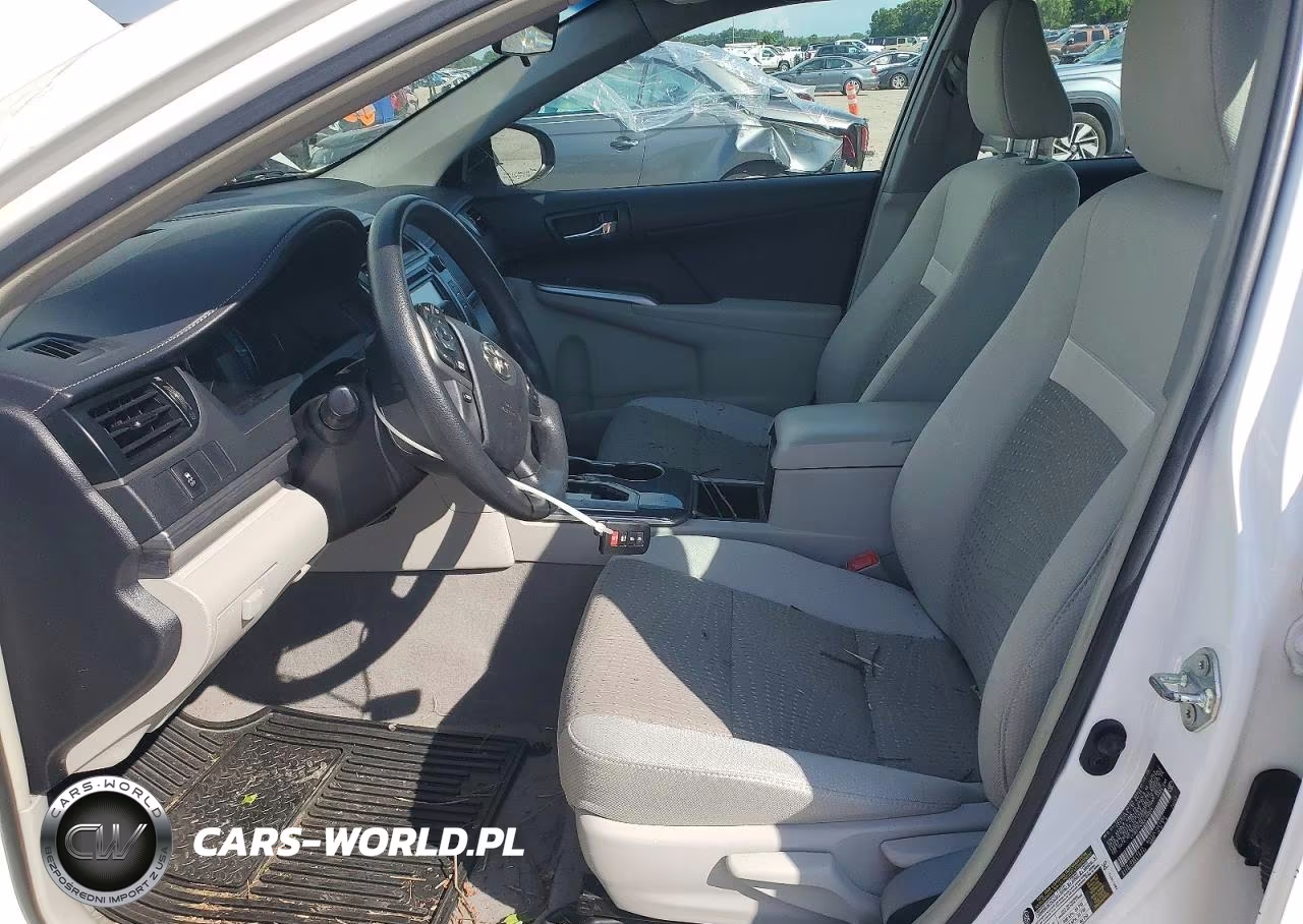 2014 Toyota Camry Hybrid Le VIN:4T1BD1FK9EU126624 - 7
