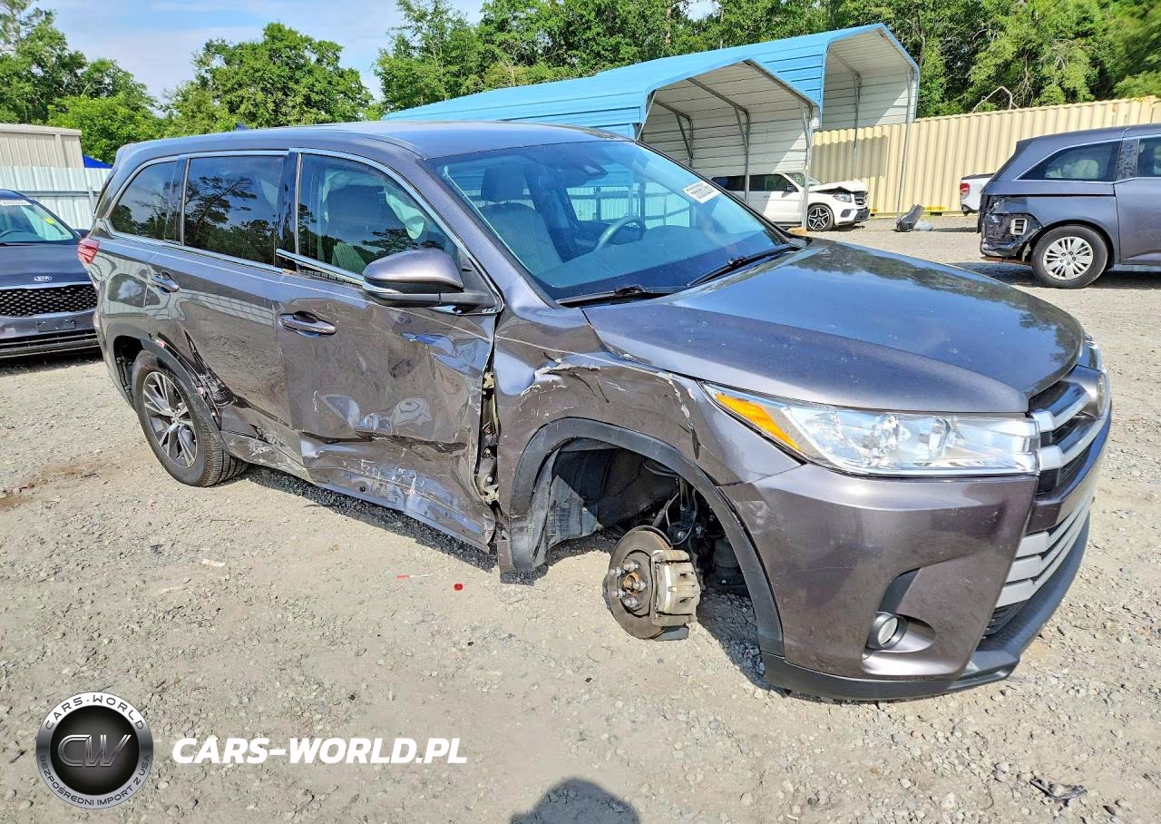 2017 Toyota Highlander Le Plus VIN:5TDZZRFH1HS218066 - 4