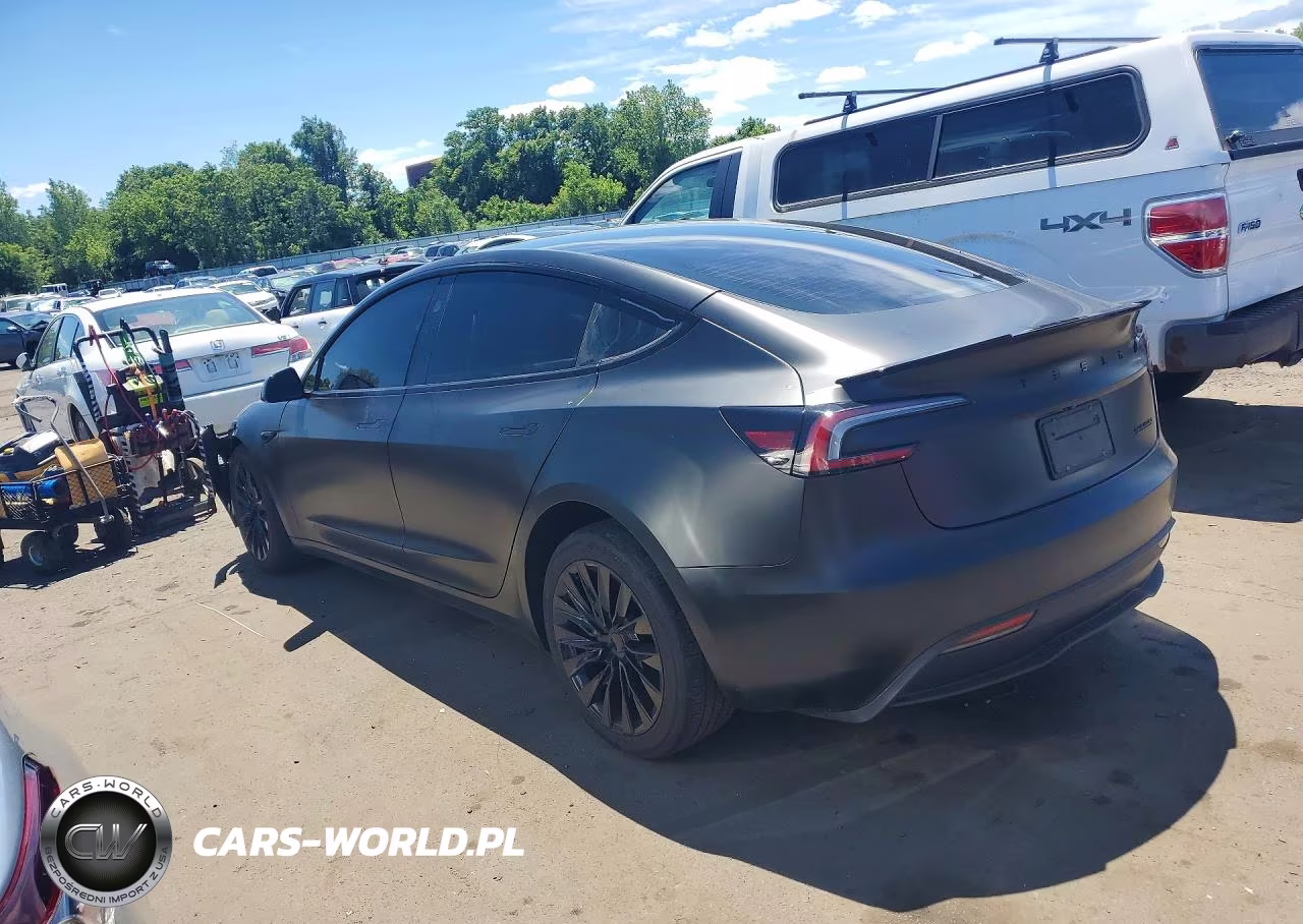 2024 Tesla Model 3 VIN:5YJ3E1EB2RF819024 - 2