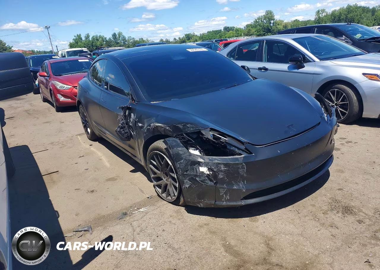 2024 Tesla Model 3 VIN:5YJ3E1EB2RF819024 - 4