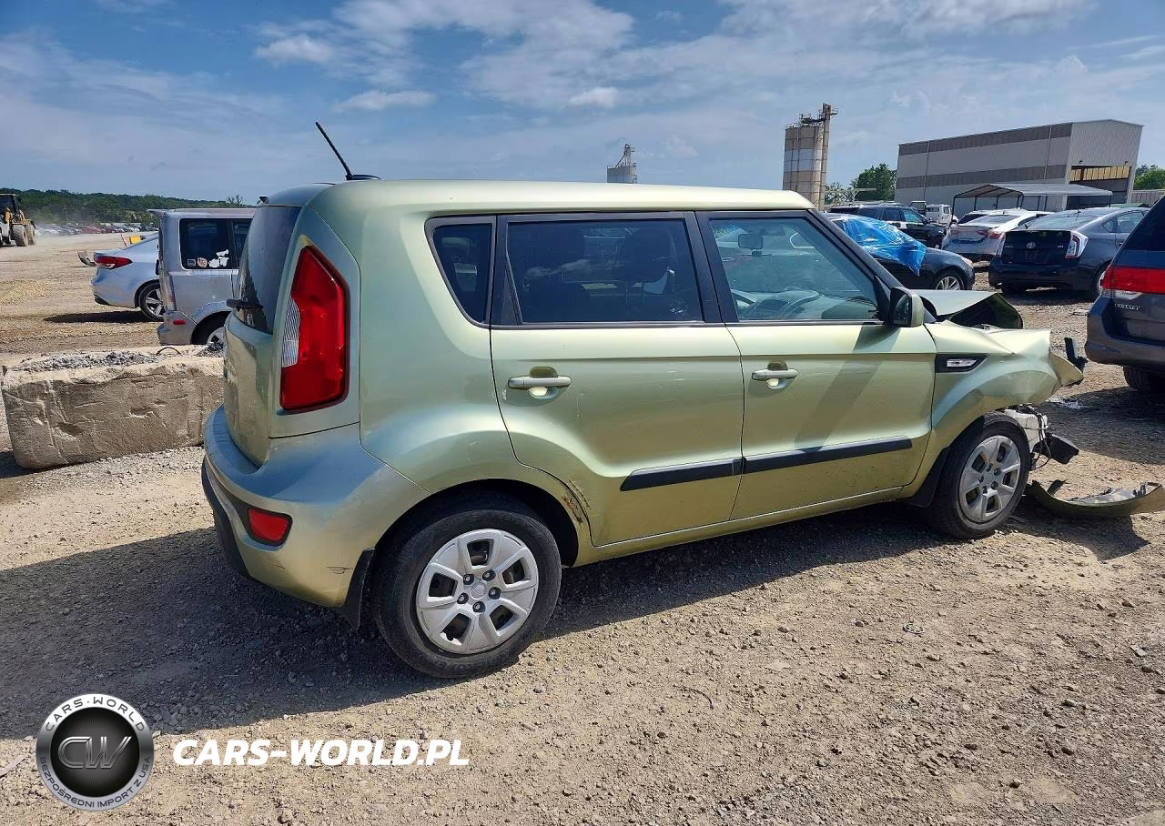 2013 Kia Soul Base VIN:KNDJT2A52D7628589 - 3