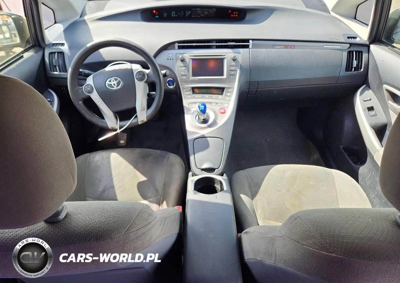 2015 Toyota Prius Plug-In Hybrid Base VIN:JTDKN3DPXF3066677 - 8