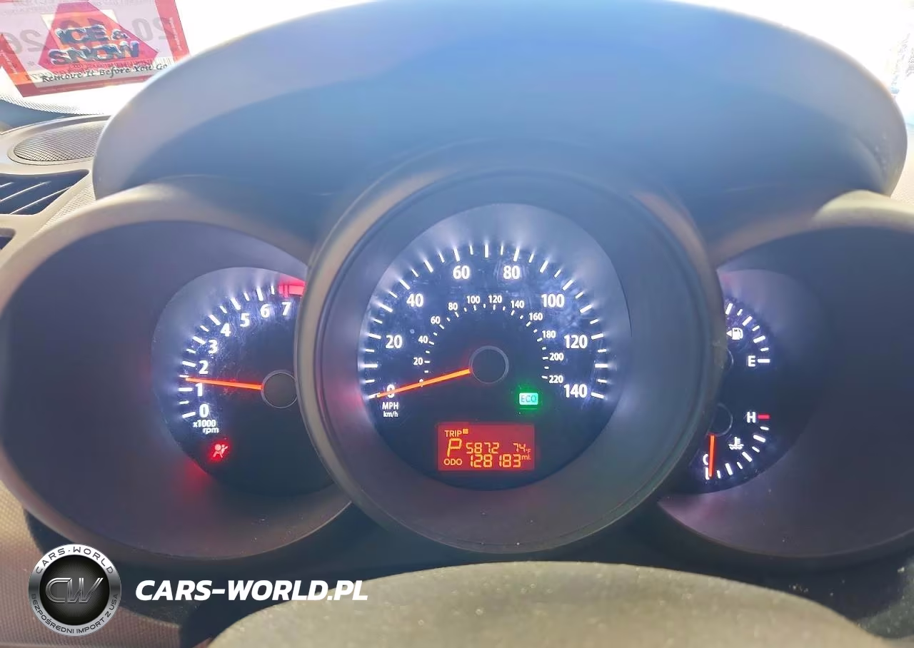 2013 Kia Soul Base VIN:KNDJT2A56D7531136 - 9