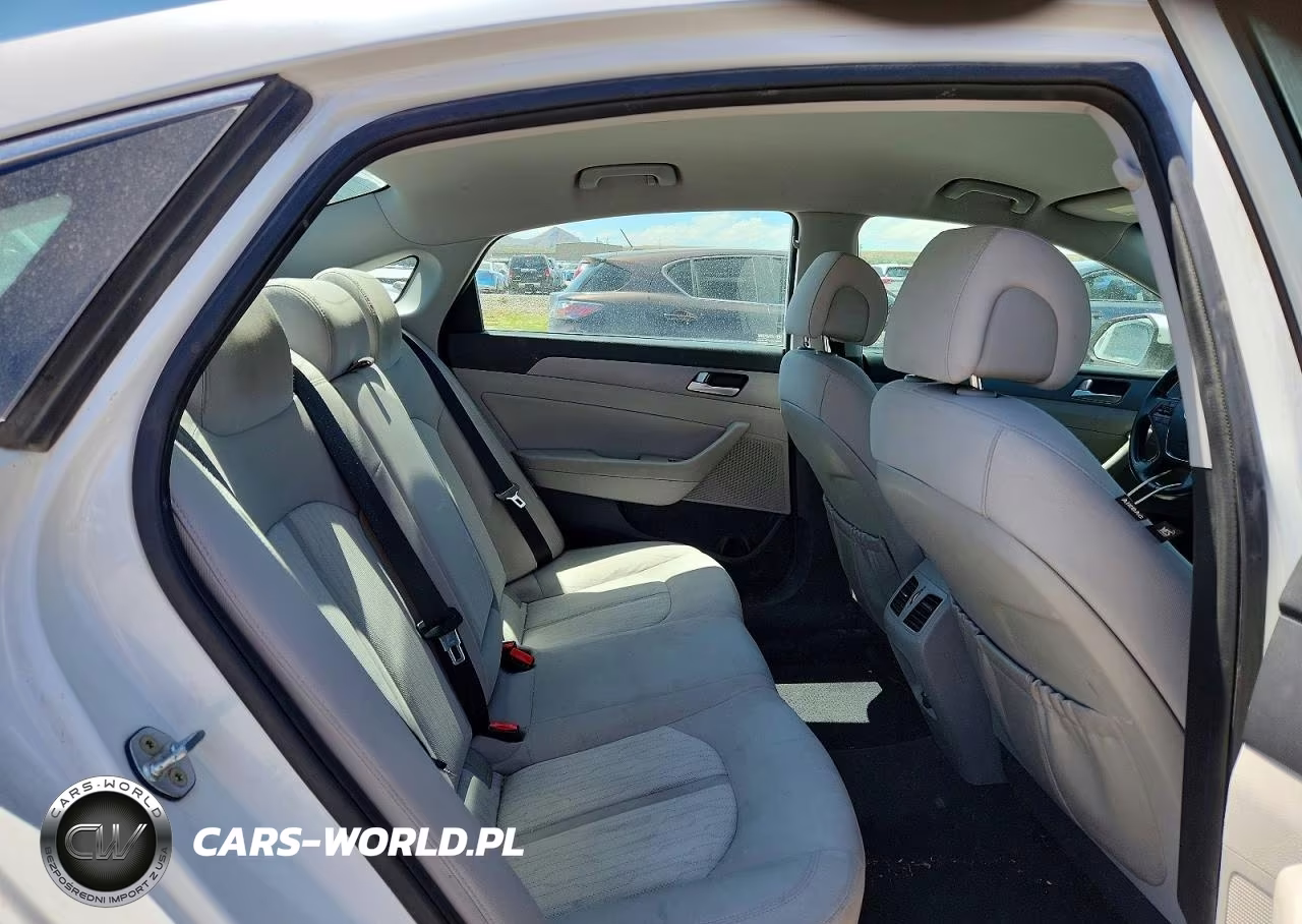 2016 Hyundai Sonata Plug-In Hybrid VIN:KMHE14L28GA022321 - 10