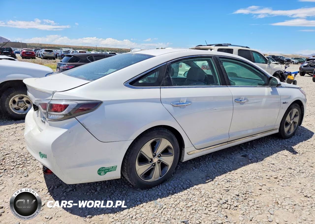 2016 Hyundai Sonata Plug-In Hybrid VIN:KMHE14L28GA022321 - 3