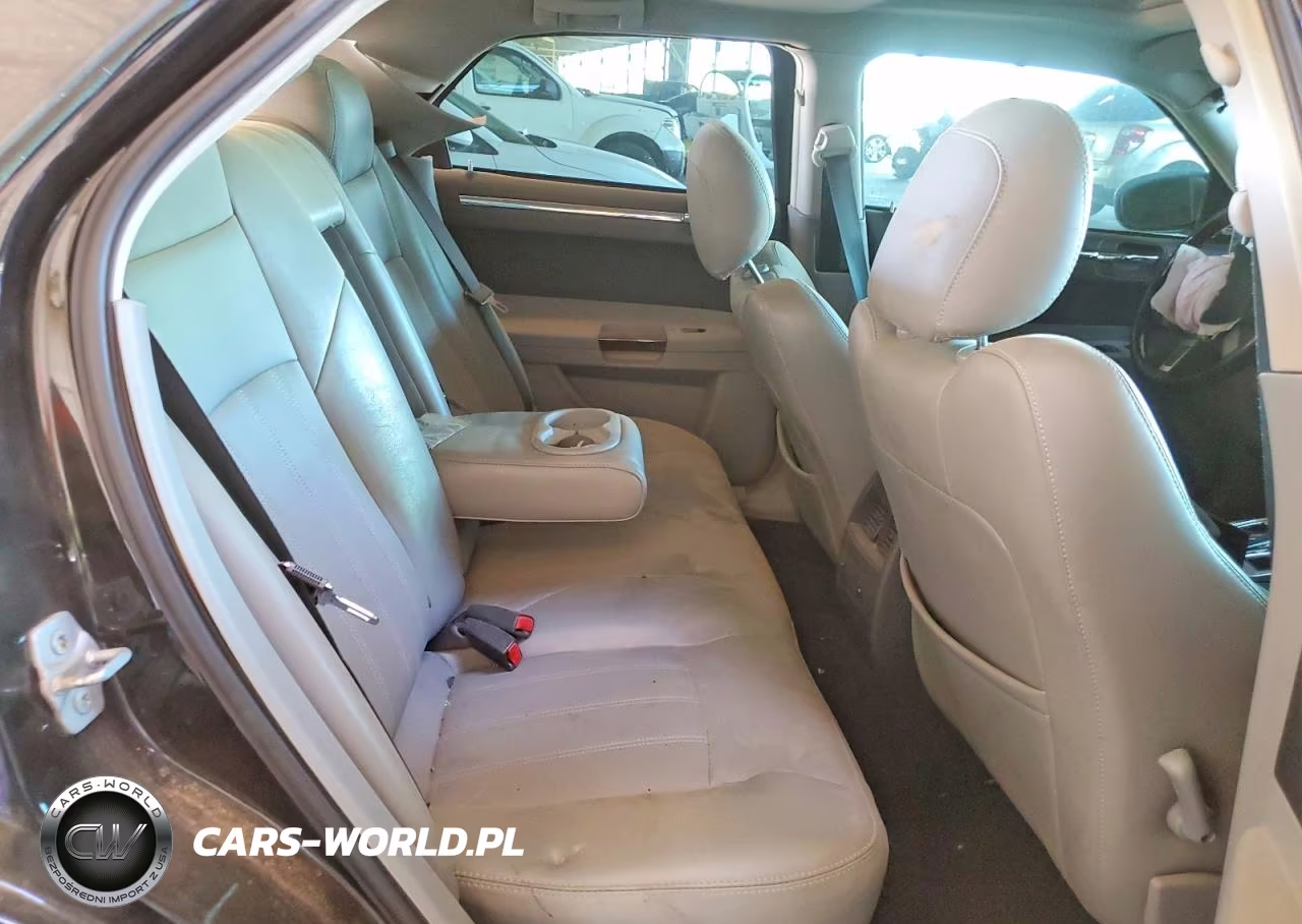 2007 Chrysler 300C VIN:2C3KA63H67H882022 - 10