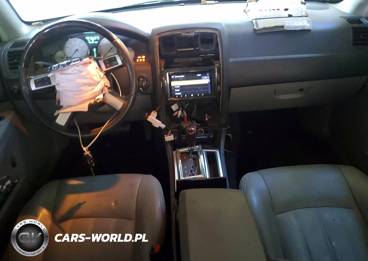 2007 Chrysler 300C VIN:2C3KA63H67H882022 - 8