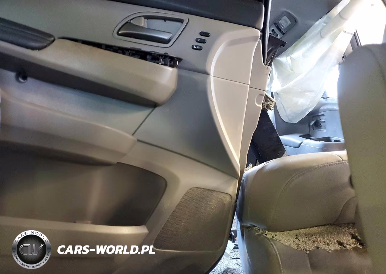 2013 Honda Odyssey Touring VIN:5FNRL5H98DB074725 - 10