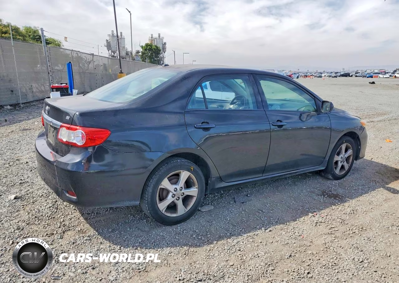 2011 Toyota Corolla Le VIN:2T1BU4EE0BC574261 - 3