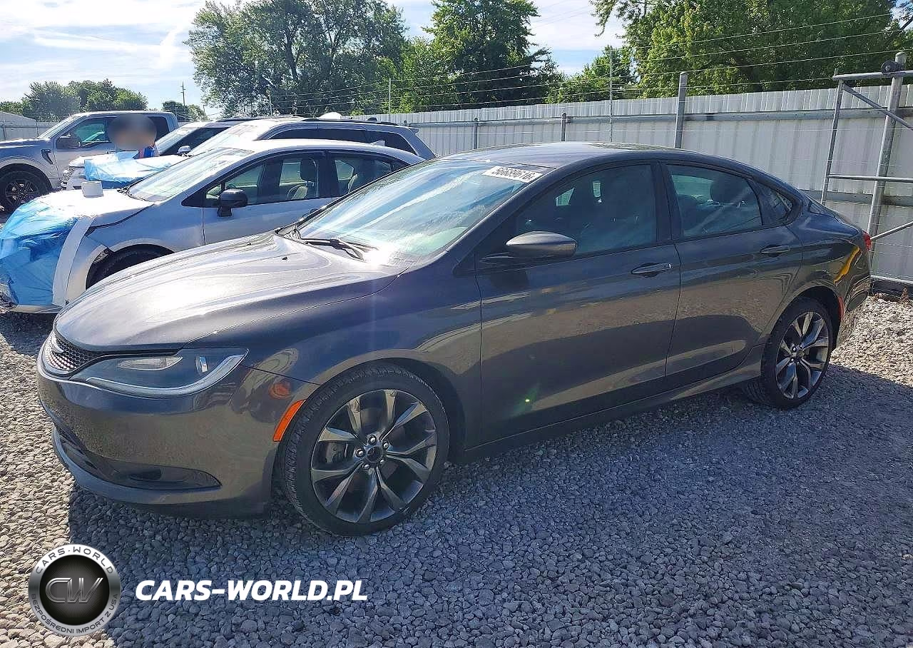 2015 Chrysler 200 S – zdjęcie 1 z 12