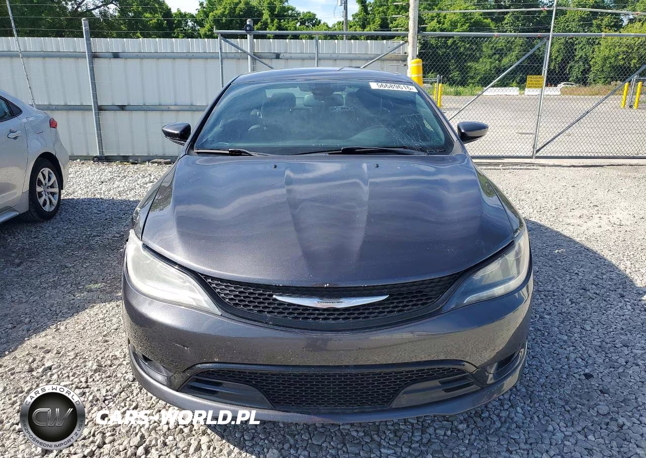 2015 Chrysler 200 S VIN:1C3CCCBB6FN614653 - 5