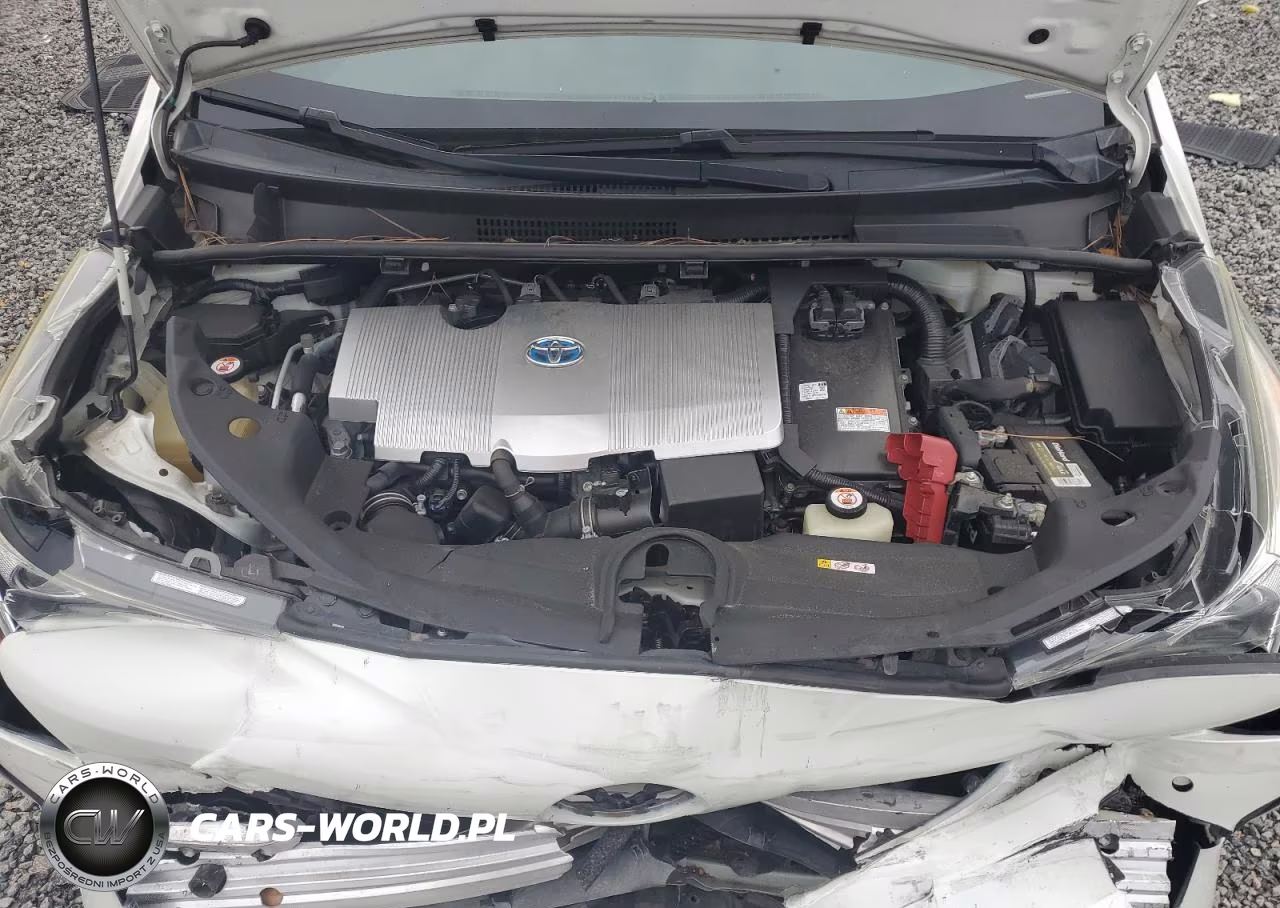 2018 Toyota Prius Four VIN:JTDKARFU9J3066292 - 11