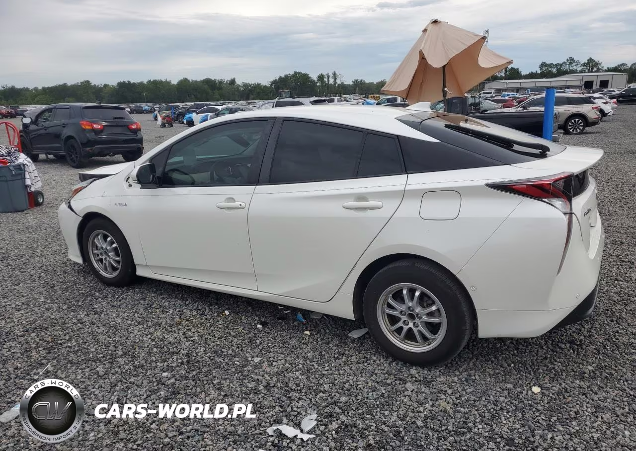 2018 Toyota Prius Four VIN:JTDKARFU9J3066292 - 2