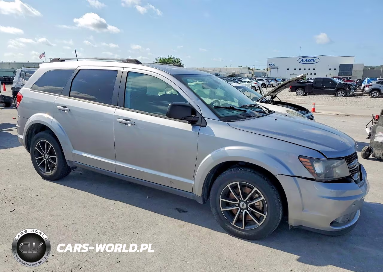 2018 Dodge Journey Se VIN:3C4PDCAB1JT447736 - 4