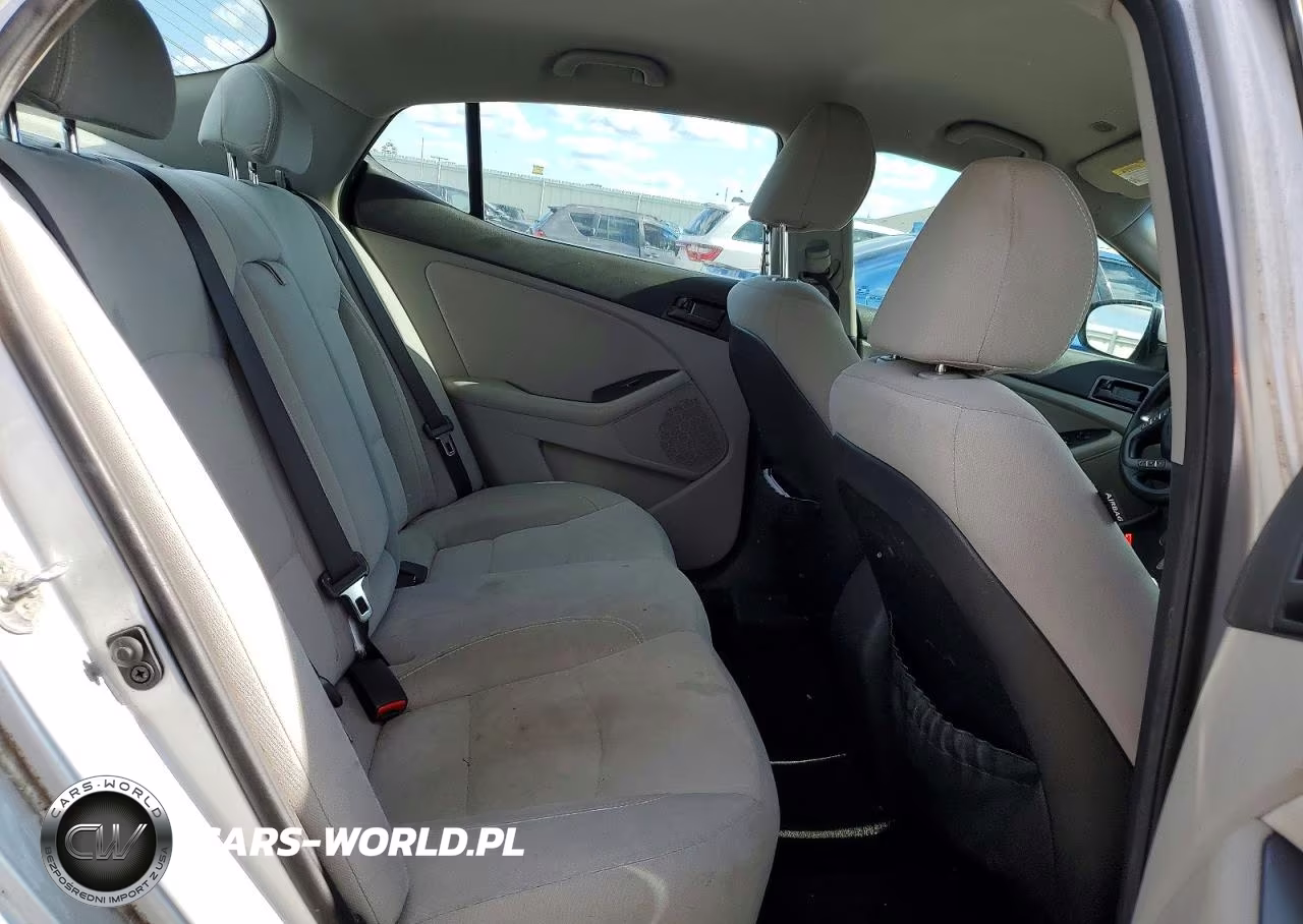2013 Kia Optima Lx VIN:5XXGM4A73DG250987 - 10