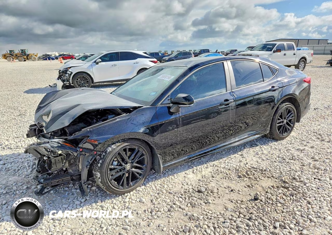 2025 Toyota Camry Se – zdjęcie 1 z 13