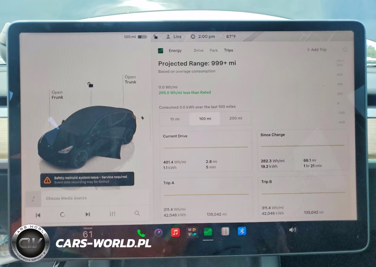 2022 Tesla Model Y VIN:7SAYGDEF8NF407708 - 9