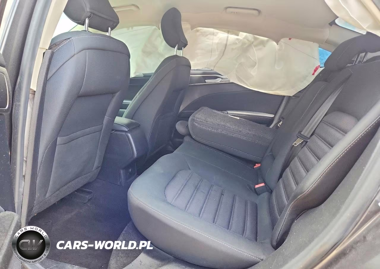2017 Ford Fusion Se VIN:3FA6P0H74HR388200 - 10