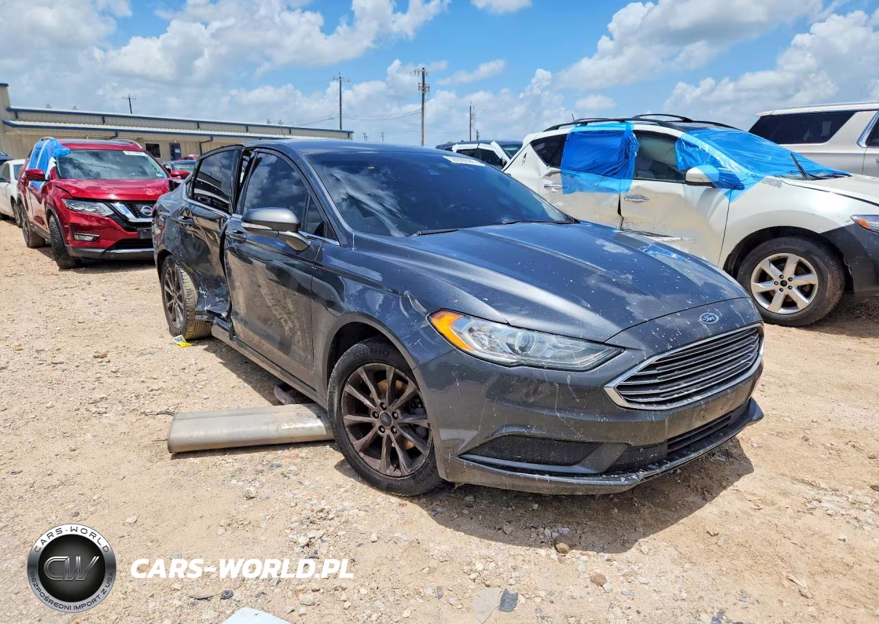 2017 Ford Fusion Se VIN:3FA6P0H74HR388200 - 4