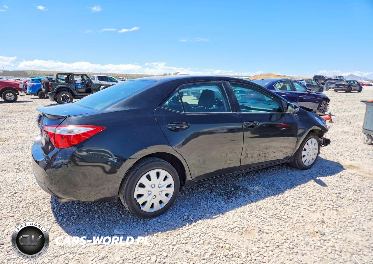 2015 Toyota Corolla S Plus VIN:5YFBURHE8FP314530 - 3